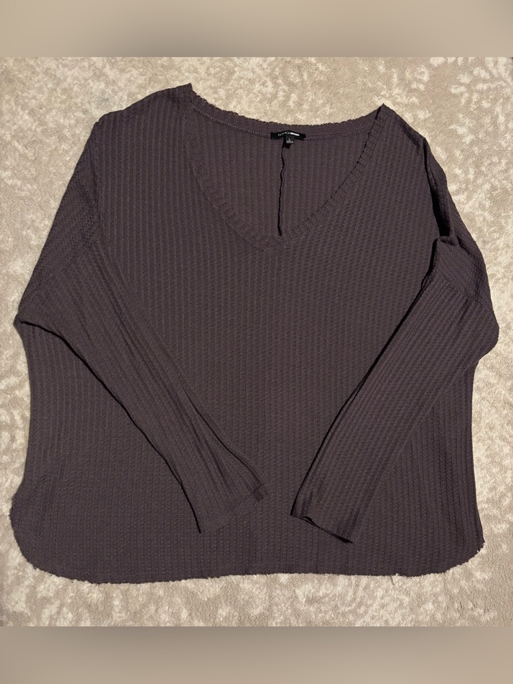 Fashion Nova - V Neck Waffle Knit Long Sleeve Top in Purple/Plum